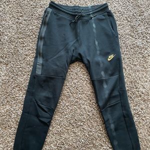 Nike Tech Fleece Joggers
